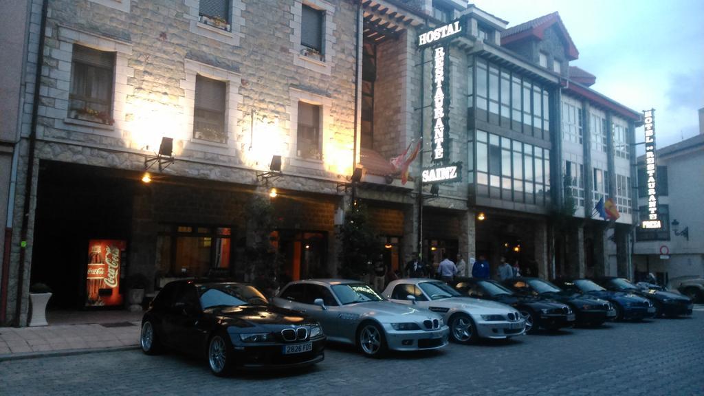 Hostal Sainz Riano  Ruang foto