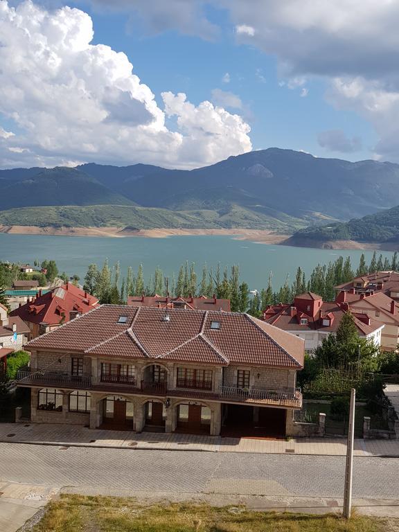 Hostal Sainz Riano  Bagian luar foto